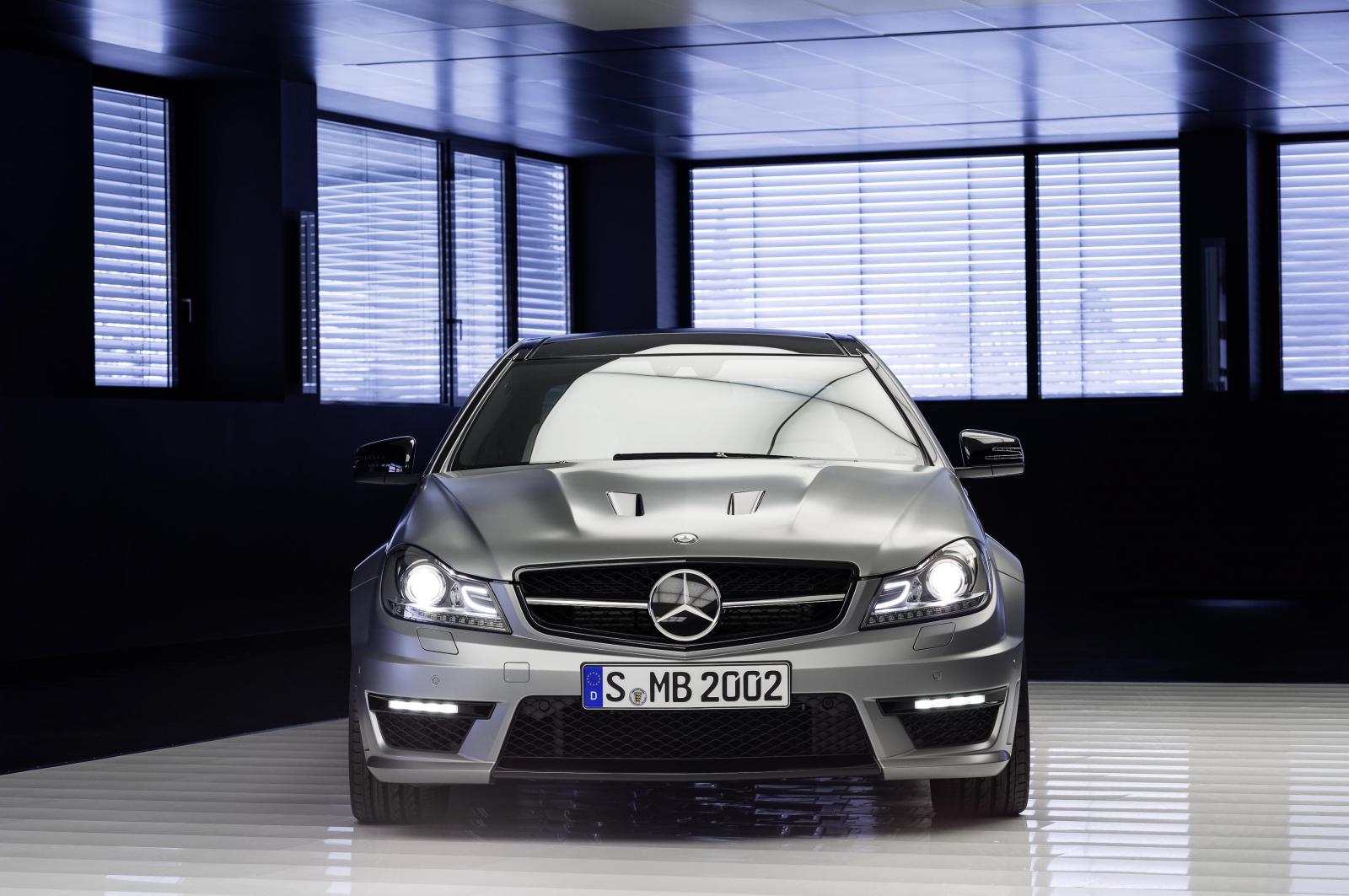 نسخه جدید مرسدس بنز C63 AMG