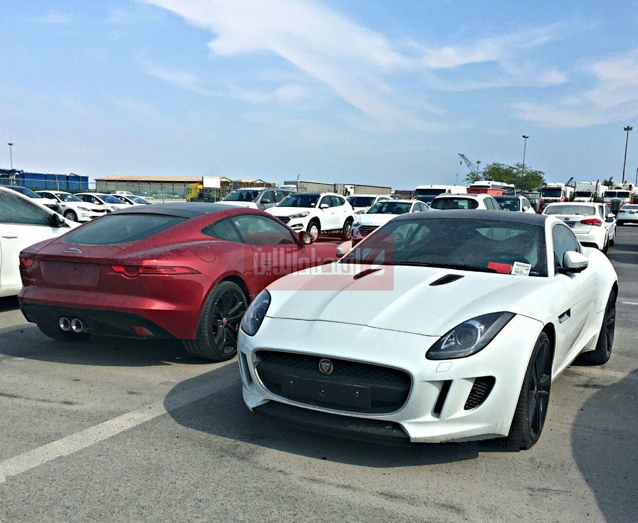 ورود هم زمان دو جگوار F-Type به ایران +تصویر