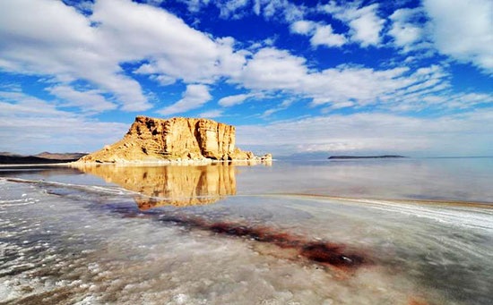 پول ندهند، دریاچه ارومیه تابستان آینده خشک می‌شود