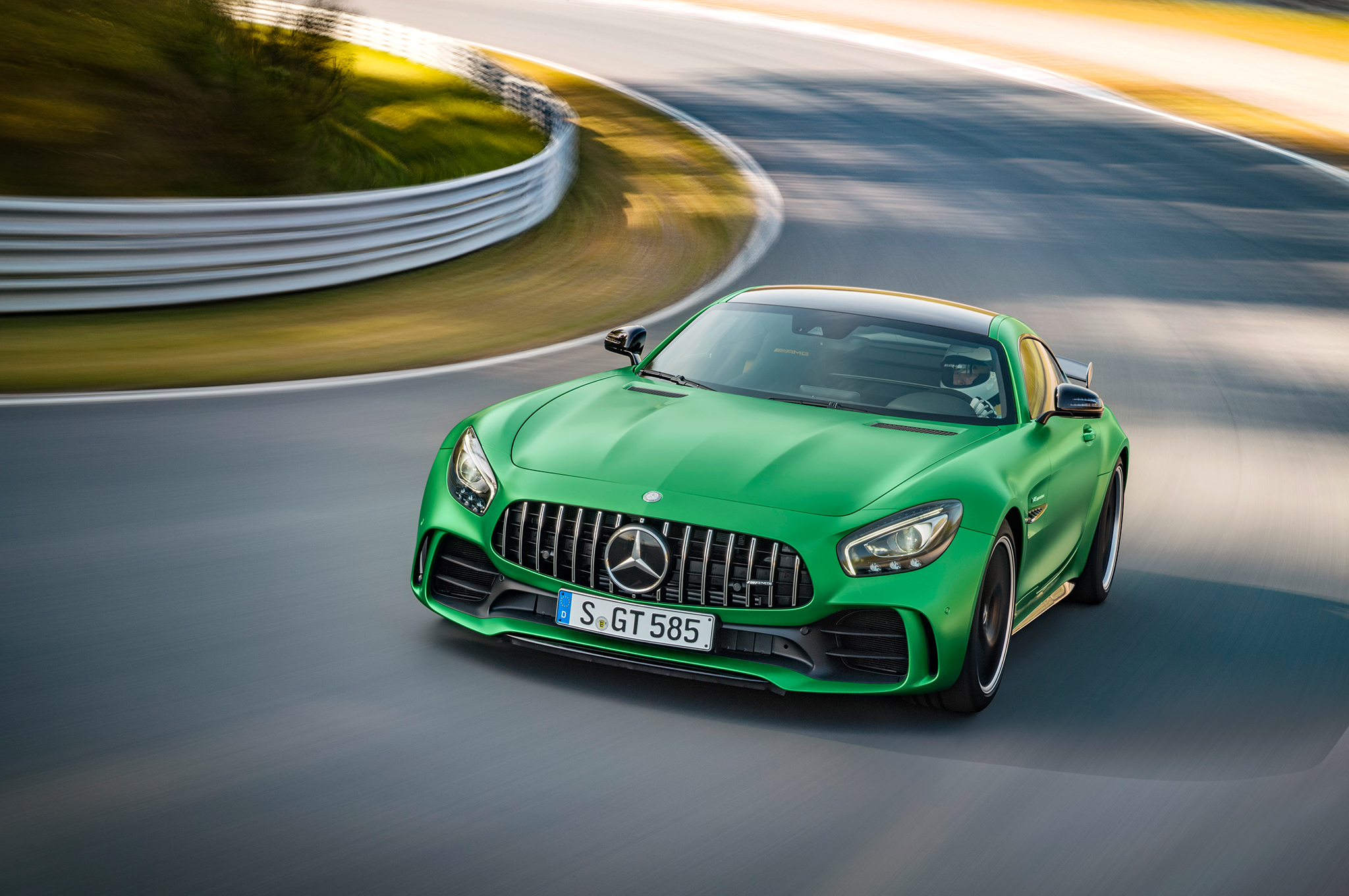 مرسدس AMG GTR سال 2018 چند؟+تصاویر