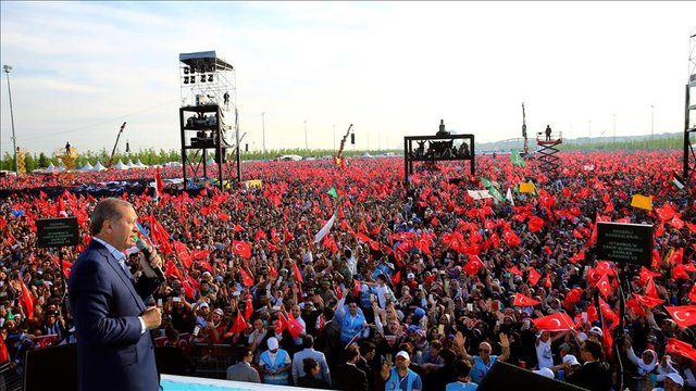 افزایش ۲۰ درصدی محبوبیت اردوغان بعد از کودتا