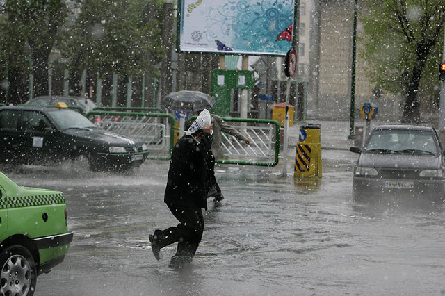 هشدار پلیس راهور تهران درباره بارش برف و یخبندان در معابر تهران