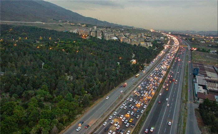 بارش برف و باران در اغلب جاده‌ها