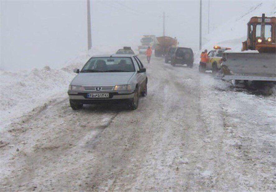 باران، برف و کولاک در جاده‌های ۸استان کشور