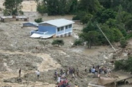 مدفون شدن ۱۲۰ نفر در پی رانش زمین در چین