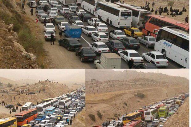 ترافیک پرحجم و روان در جاده‌های ایلام +عکس