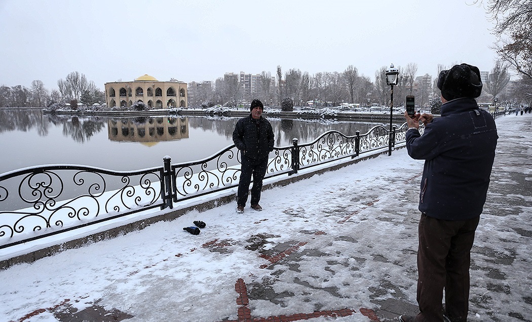 برف و باران در محورهای ۶ استان کشور