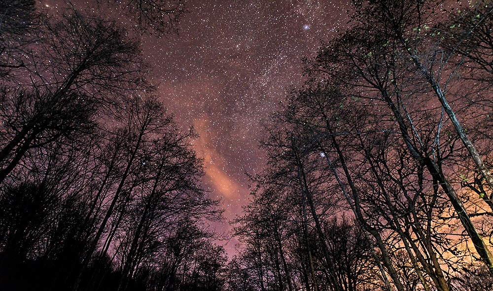 تصویری بی‌نظیر از  آسمان زیبا در شب