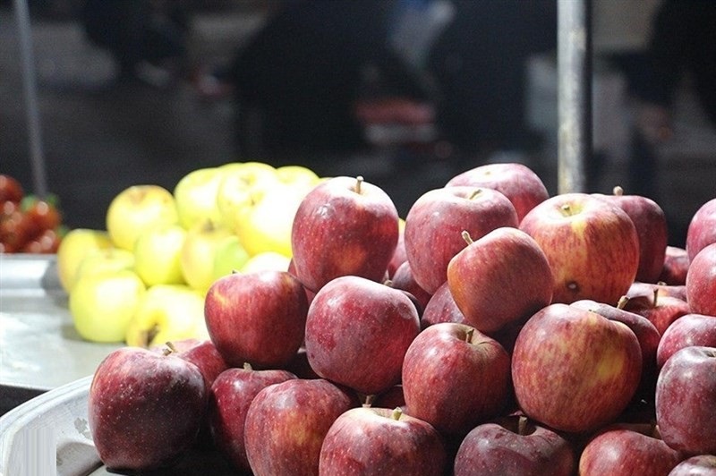 ذخیره سیب تنظیم بازار شب عید 3برابر بیشتر از سال گذشته/ آبیاری 32هزارهکتار از اراضی جنوب تهران با آب نامتعارف