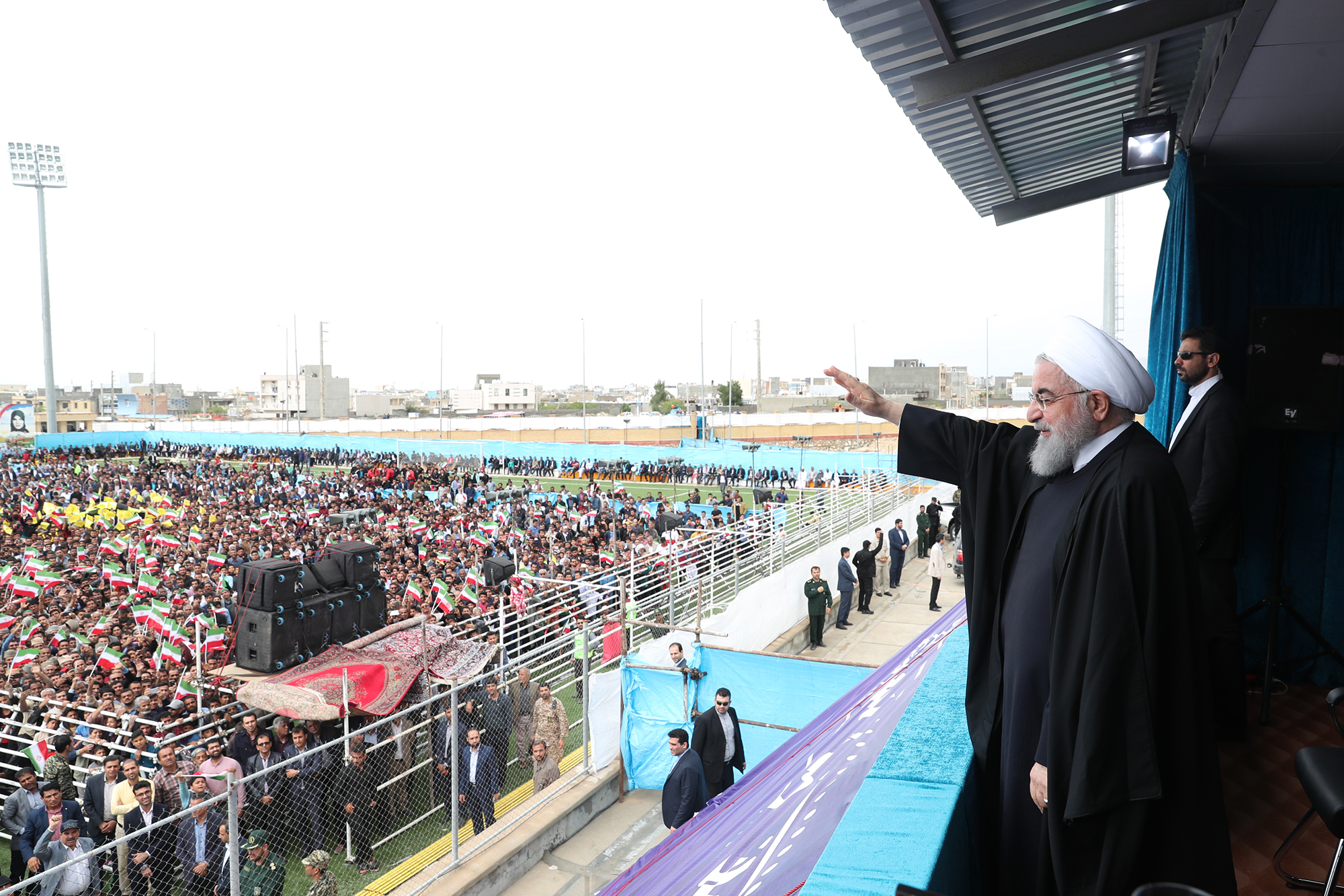 افزایش بیش از ۲۰درصدی حقوق کارمندان، بازنشستگان و کارگران/ تلاش دولت، رونق تولید و اشتغال جوانان است