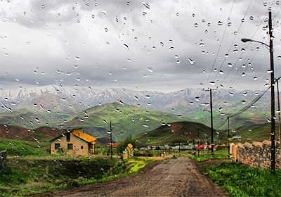 بارش باران و مه‌گرفتگی در همه محورهای شمالی کشور