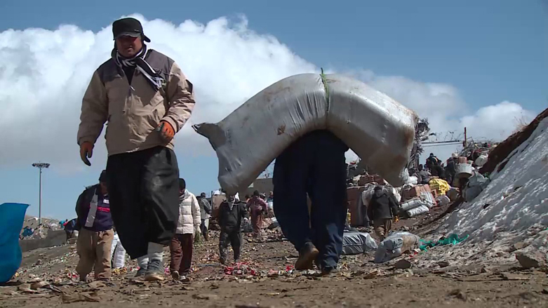 زنان کولبر: کولبری برای ما نان است نه قاچاق