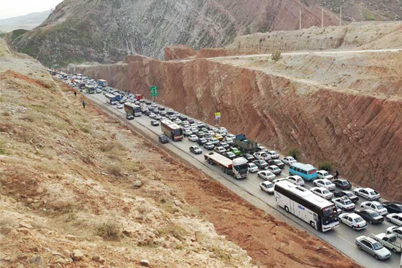 تردد خودرو در مسیر ایلام - مهران از 2میلیون فراتر رفت