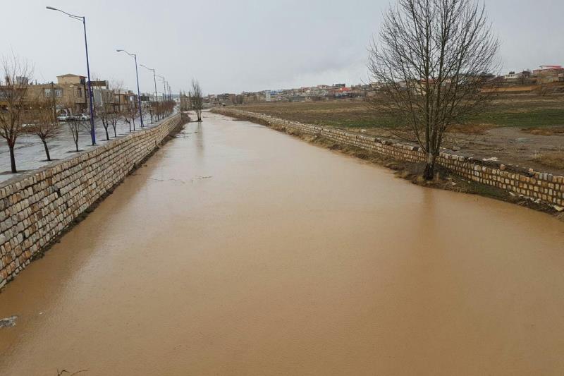 کاهش حجم آب در مناطق سیل‌زده