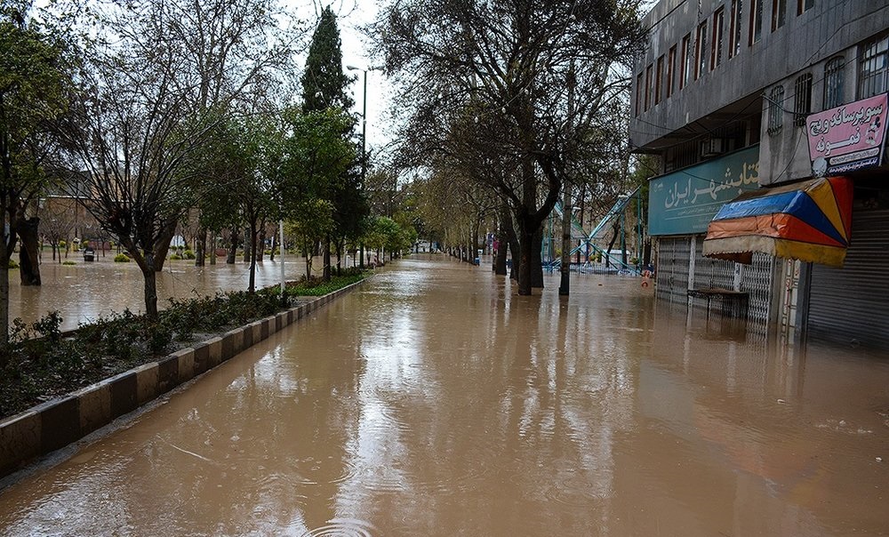 غیبت دانشجویان مناطق سیل‌زده دانشگاه تهران موجه است