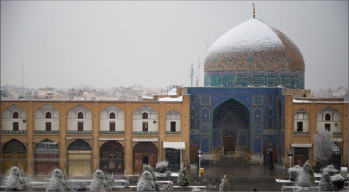 درخواست توقف مرمت گنبد مسجد شیخ‌لطف‌الله