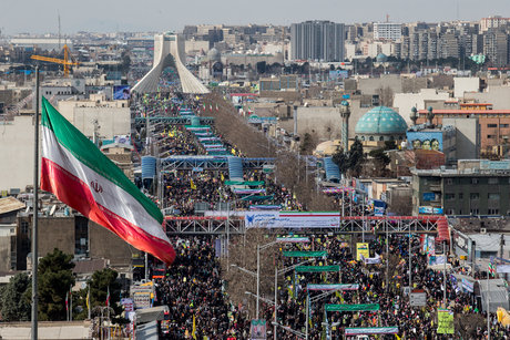 راهپیمایی 22بهمن در اکثر نقاط کشور آغاز شده است