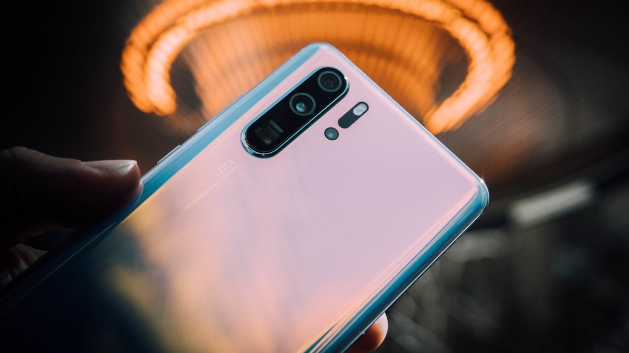 وقتی قدرت DSLR توسط Huawei P30 Pro در سنگاپور دچار چالش می‌شود