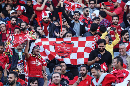 رونمایی از ماکت هواداران پرسپولیس در آزادی +عکس