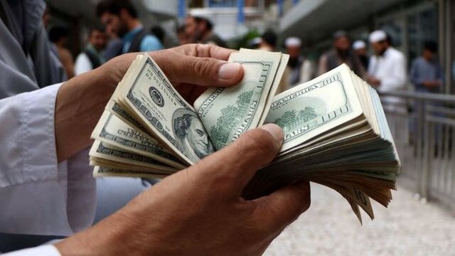 سقوط دلار در بازارهای جهانی