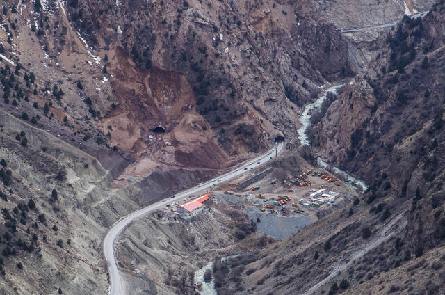 ترک عجیب در کوهستان جاده هراز