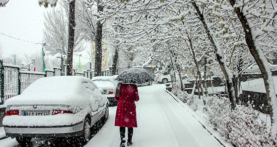 نصف ایران یخ می‌زند