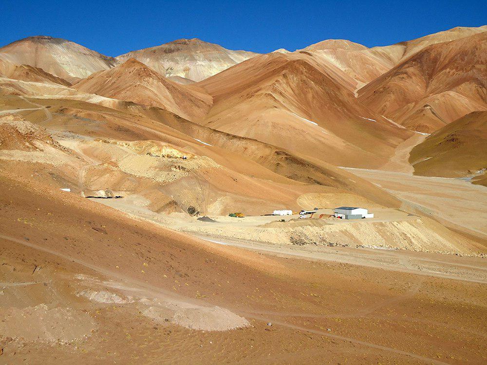 سبزپوشی فملی برای سومین روز متوالی / فملی با رشد یک درصدی همراه شد