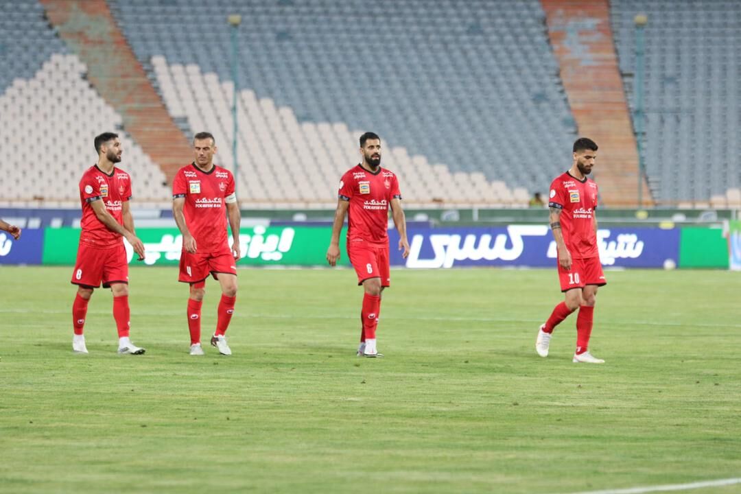 کاپ قهرمانی سوپرجام به پرسپولیس اهدا شد