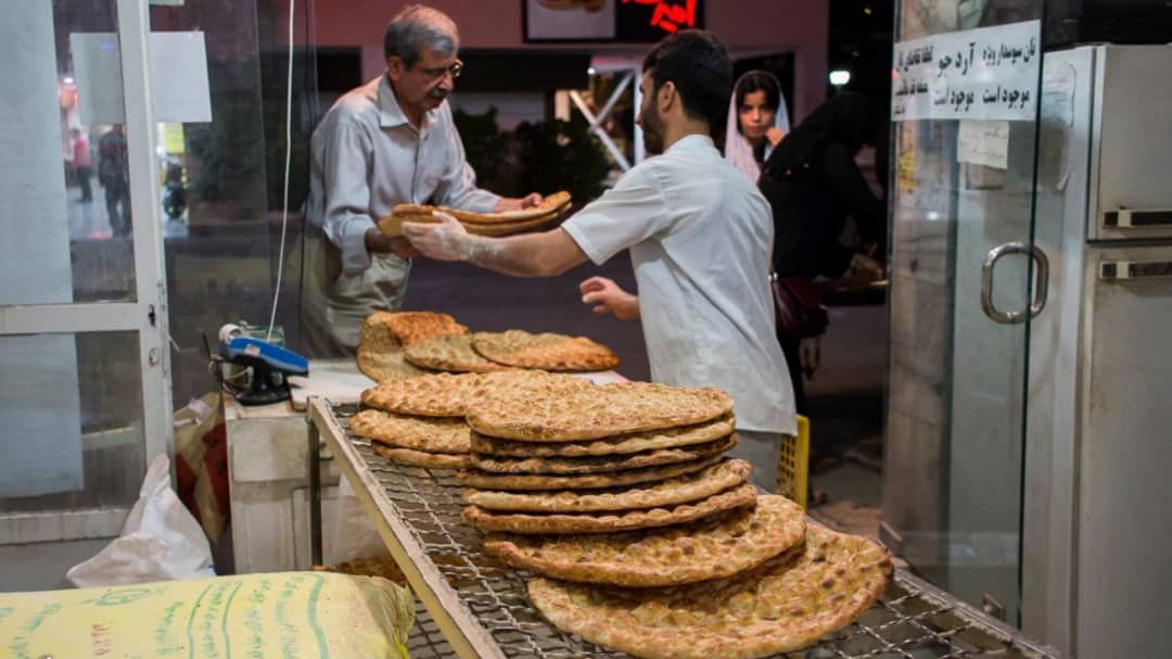 پیشنهاد آزادسازی قیمت نان را داده ایم