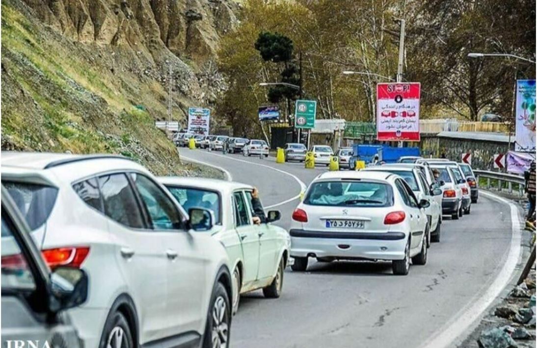 بارش برف در محورهای کوهستانی / محور کندوان یک ‌طرفه می شود