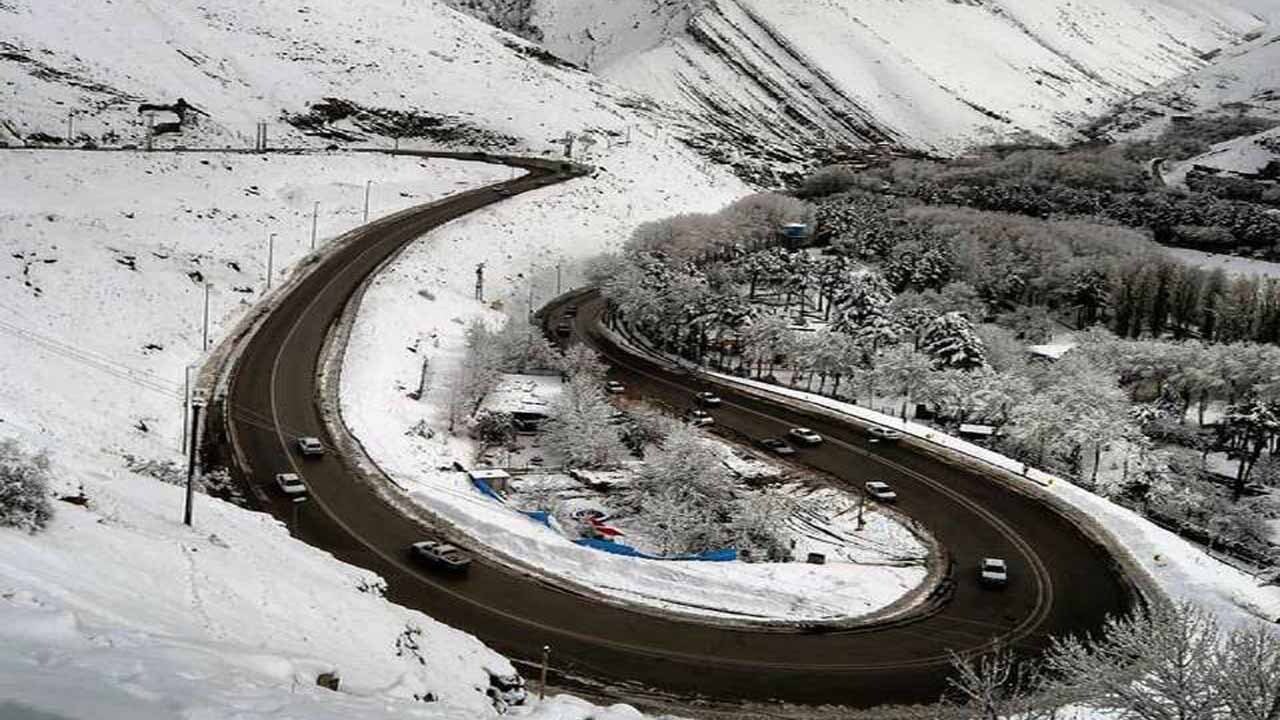 ترافیک پرحجم در بازگشت از شمال/ چالوس و آزادراه تهران- شمال یکطرفه شد