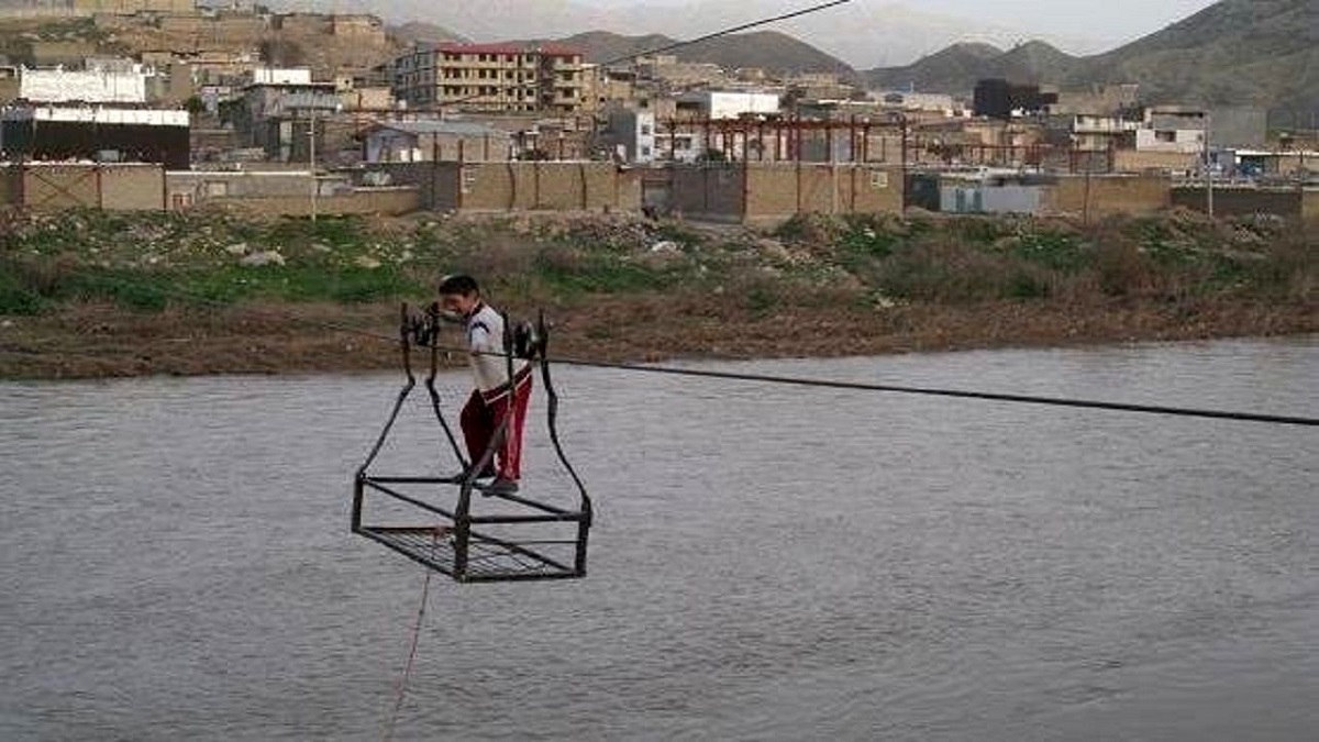 اهالی این روستا انگشت ندارند!