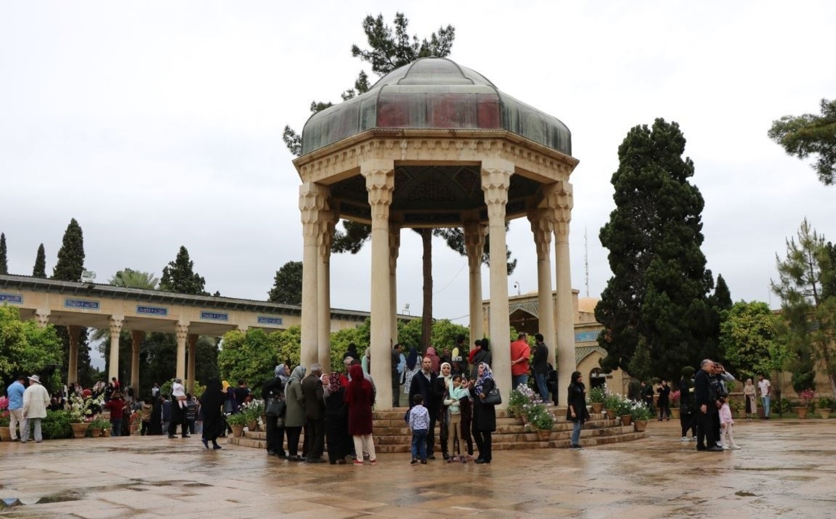 فال حافظ ۲۱ اردیبهشت ماه ۱۴۰۱