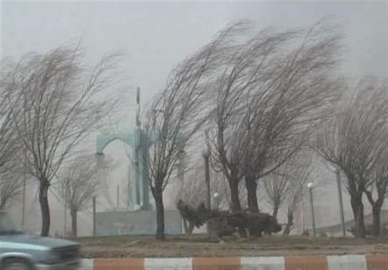 وزش باد شدید و رگبار باران در تهران