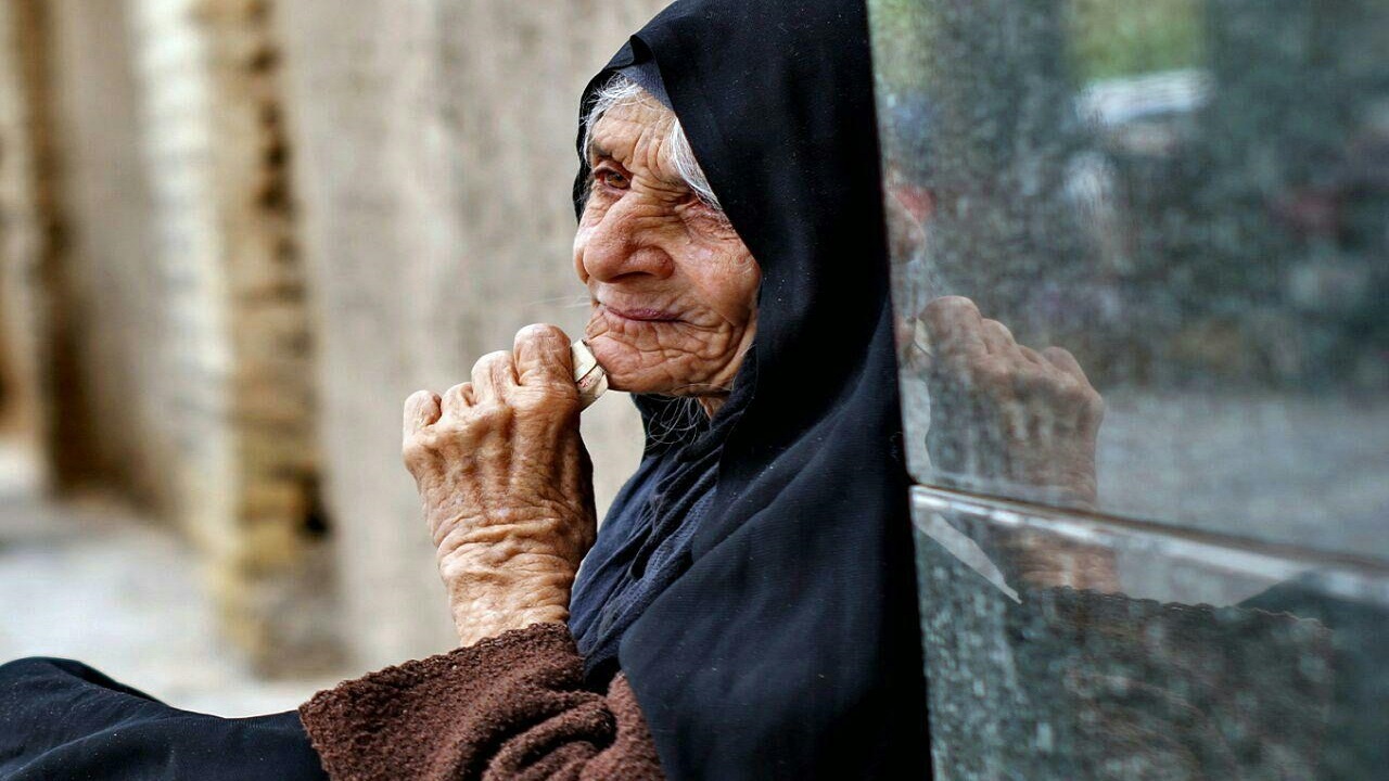 زنان سالمند «تنها» ۴ برابر مردان