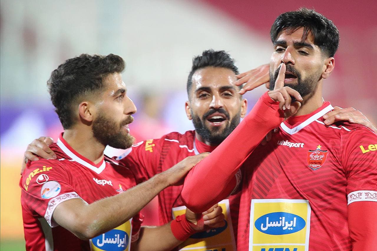 جلسه بی‌نتیجه برای تمدید قرارداد هافبک پرسپولیس