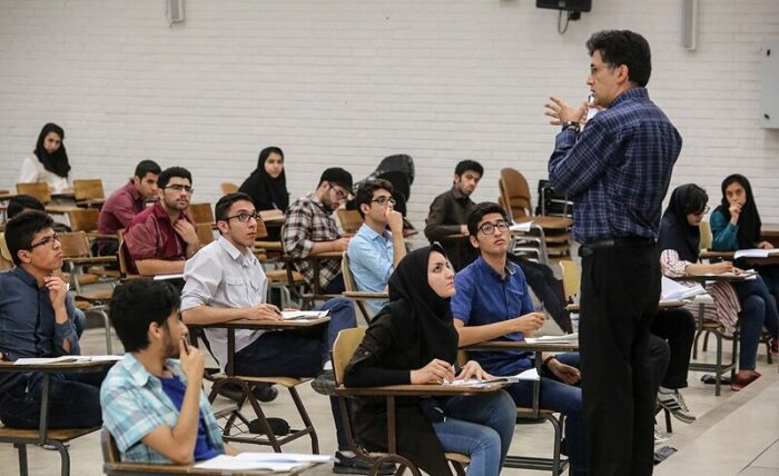 دانشگاه ها فردا زودتر تعطیل می شوند