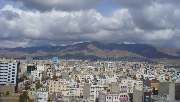 رهن و اجاره آپارتمان مسکونی در کرج چقدر است؟ / حداقل بودجه مورد نیاز برای رهن کامل ۴۰۰ میلیون!