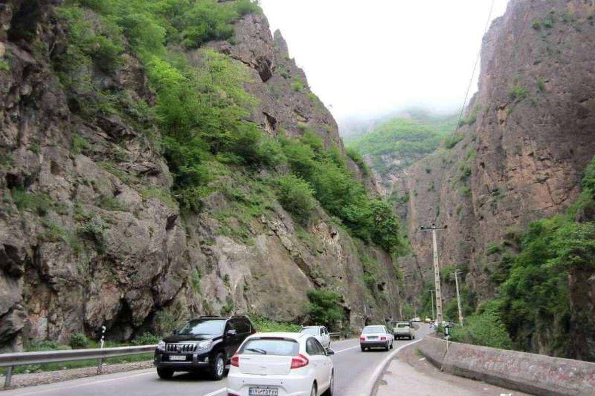 جاده چالوس در این مسیر یک‌طرفه شد