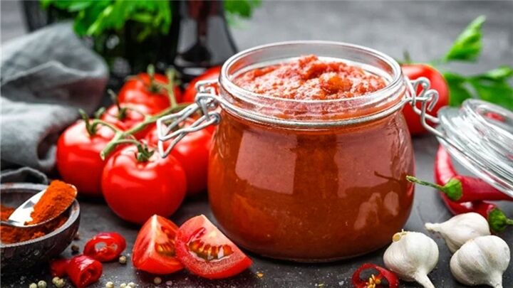 قوطی کنسرو ۸۰۰ گرمی رب گوجه فرنگی چند؟ + لیست قیمت انواع رب گوجه خانگی