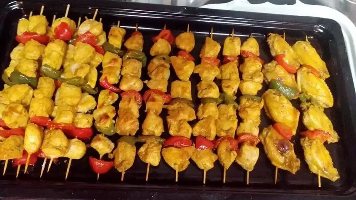 طرز تهیه جوجه کباب چوبی