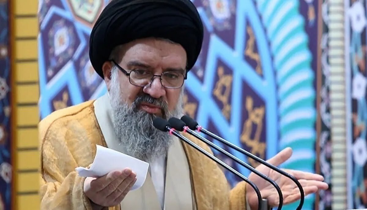 امام جمعه موقت تهران : دنیا بداند مذاکره با آمریکا برخلاف نظر رهبری است