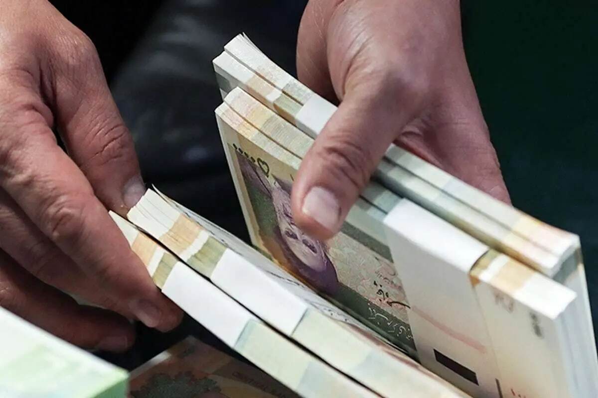  واریز ۱۰۰ درصدی مستمری بازنشستگان و حقوق کارکنان دولت 