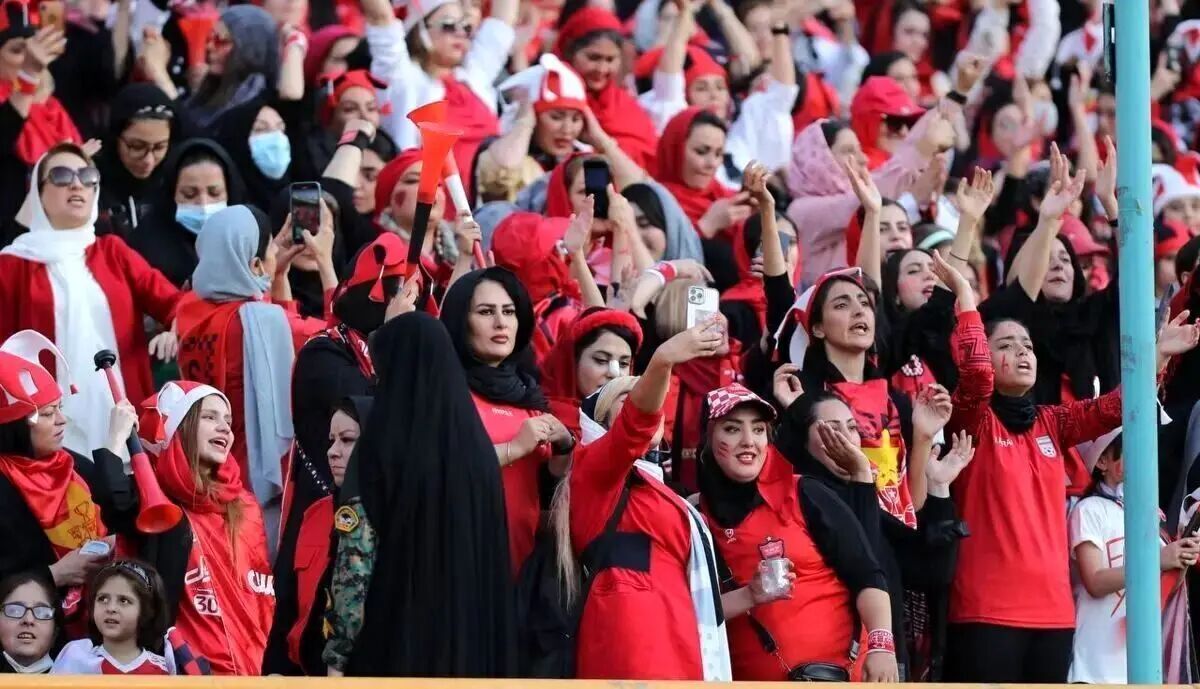 اتفاق عجیب در اراک/ بانوان پرسپولیسی را به ورزشگاه راه ندادند!