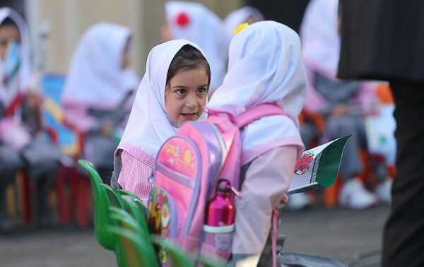 دانش‌آموزی که داماد معلمش شد!