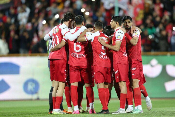 پرسپولیس صدرنشین شد