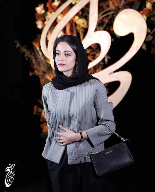 استایل فوق ساده سوگل خلیق در جشن حافظ دوباره خبرساز شد استایل فوق ساده سوگل خلیق در جشن حافظ دوباره خبرساز شد