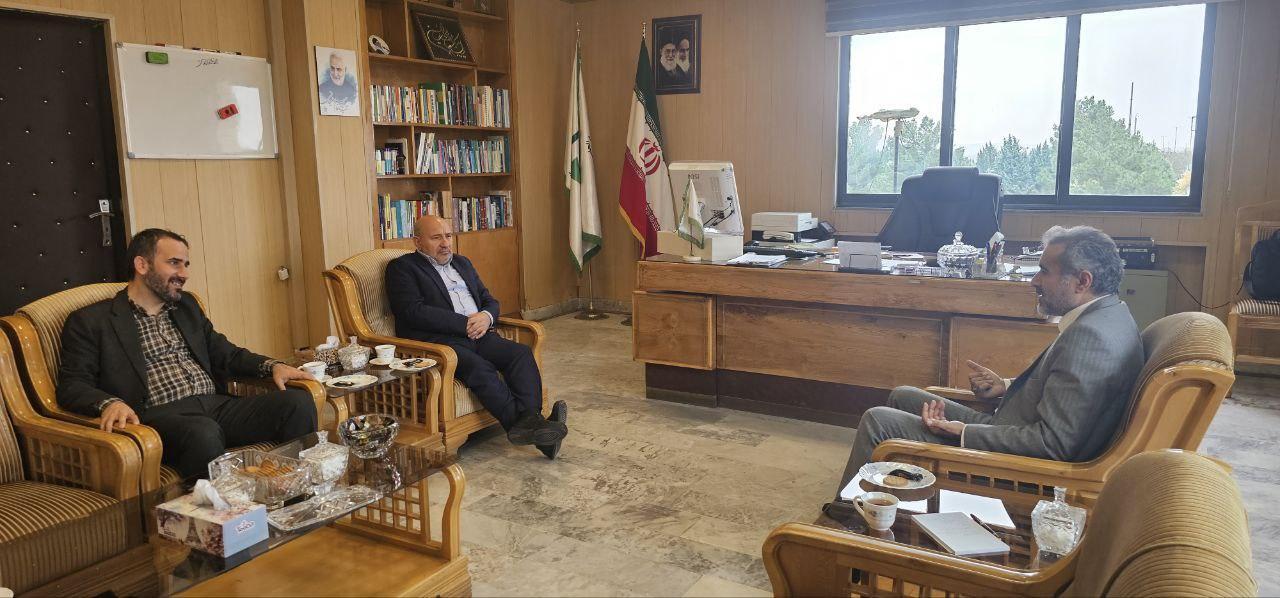 تداوم پیگیری ها برای توسعه منطقه آزاد ماکو و گسترش تعاملات استانی تداوم پیگیری ها برای توسعه منطقه آزاد ماکو و گسترش تعاملات استانی