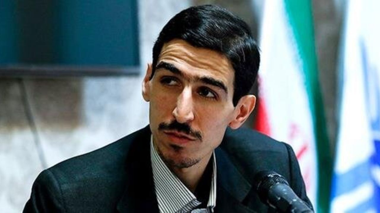 ماجرای کارمزد ۱۰۰۰ تومانی در پمپبنزینها / شریعتی خواستار بازگشت پول مردم شد ماجرای کارمزد ۱۰۰۰ تومانی در پمپبنزینها / شریعتی خواستار بازگشت پول مردم شد